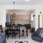 Milu Maisonette Nea Moudania