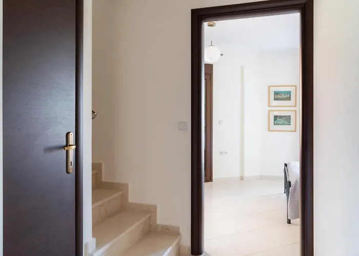 Milu Maisonette * Nea Moudania