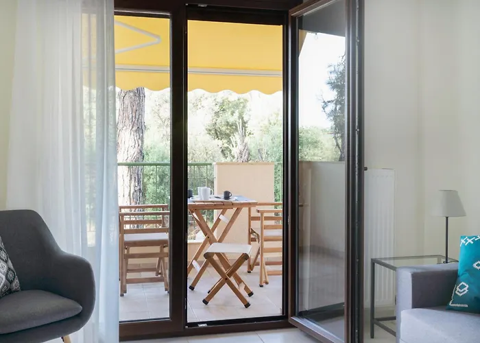 Milu Maisonette * Nea Moudania